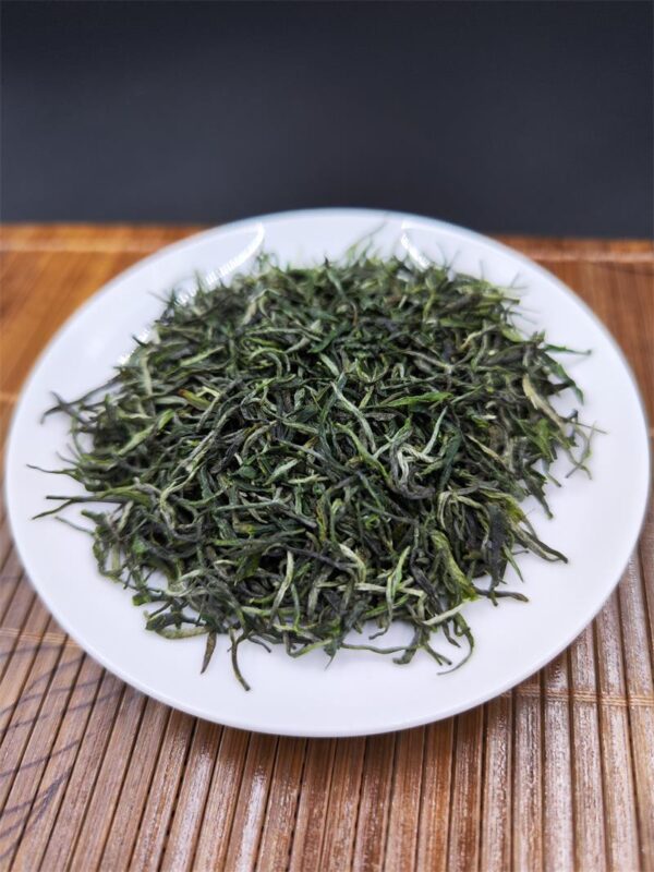 Xinyang Maojian Spring New Tea Fresh Bud Leaf Ecological Tea Garden Bulk