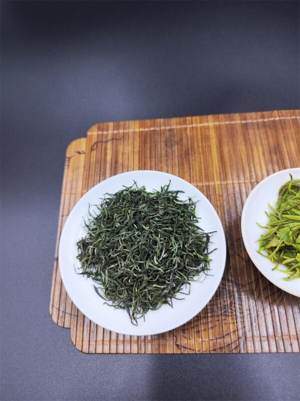 Xinyang Maojian Spring New Tea Fresh Bud Leaf Ecological Tea Garden Bulk - Image 2