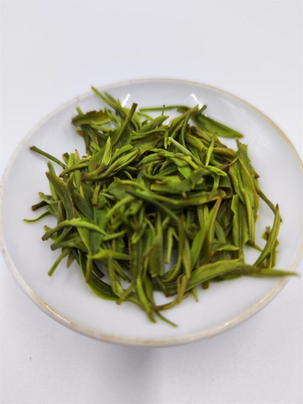 Xinyang Maojian Mingqian tea Tumen one bud and one leaf in bulk - Image 6