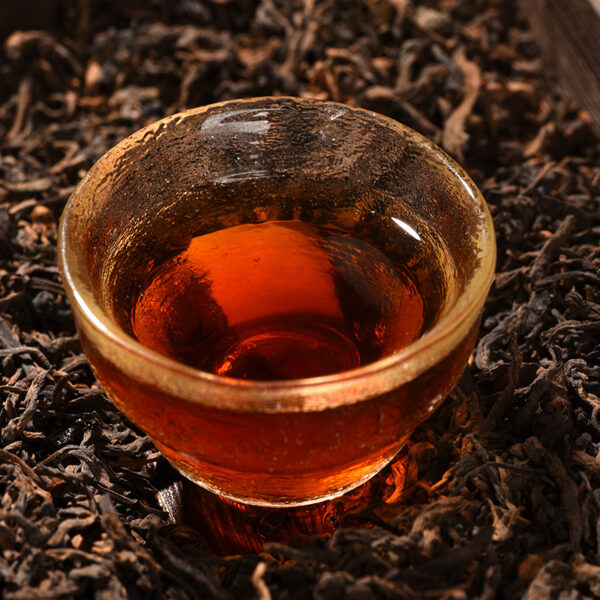 Yunnan specialty off-ground fermentation ancient tree Pu'er cooked tea bulk - Image 5