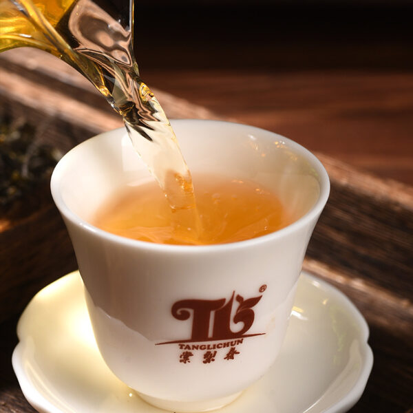 Yunnan Lincang Ancient Tree Tea Shengpu Bulk - Image 6