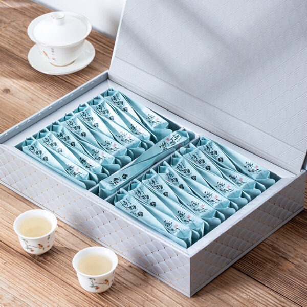 Fuding White Tea Early Spring Baihao Silver Needle High-end Gift Box 150g - Image 4