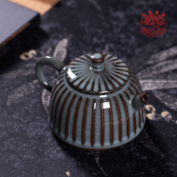 Longquan celadon iron tire antique handmade teapot - Image 6